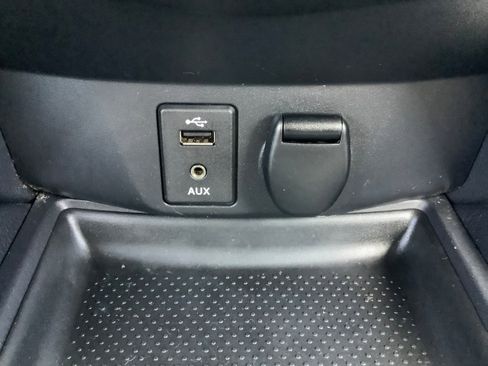 Used 2015 Nissan Rogue SV image 20