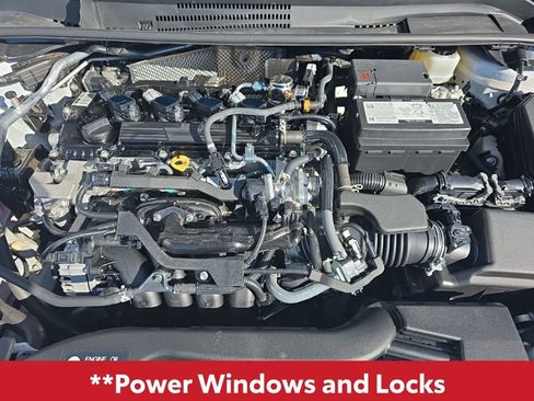 Used 2025 Toyota Corolla LE image 12