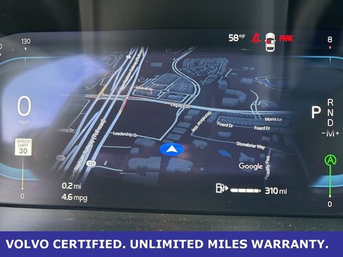 Certified 2025 Volvo XC40 B5 Core image 24