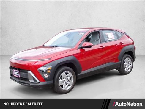 Used 2024 Hyundai Kona SE AWD/4WD image 1