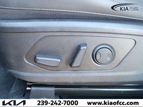 Certified 2025 Kia Sorento S w/ Panoramic Sunroof Package FWD image 22