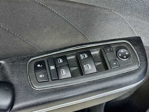 Used 2019 Dodge Charger Scat Pack RWD image 18
