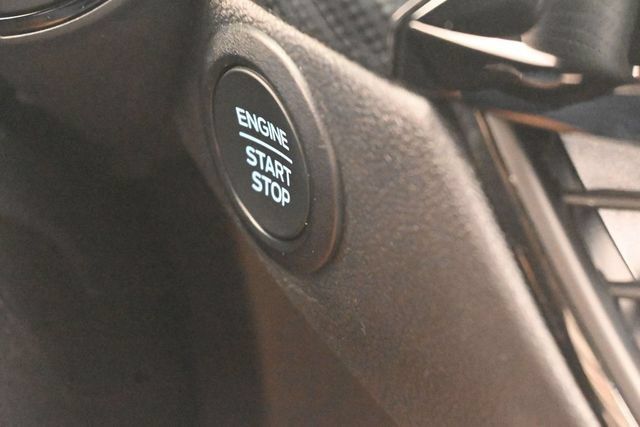 Used 2025 Ford Escape ST-Line FWD image 21