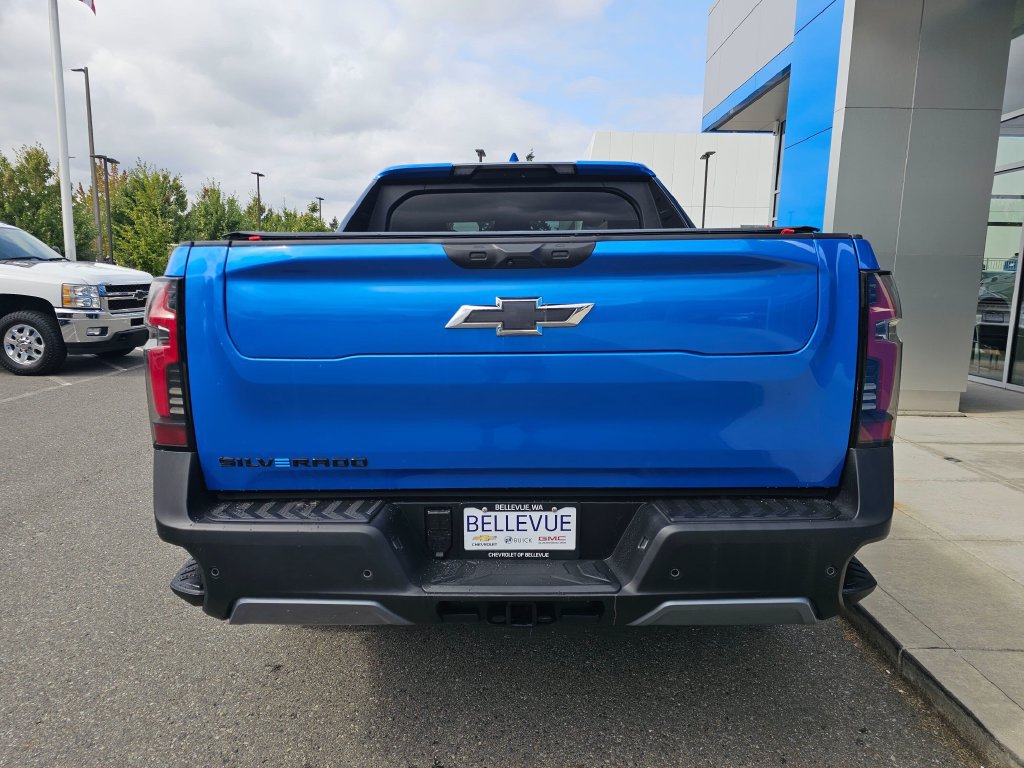 Used 2026 Chevrolet Silverado EV Trail Boss AWD/4WD image 6