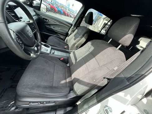 Used 2022 Honda Pilot Sport image 11