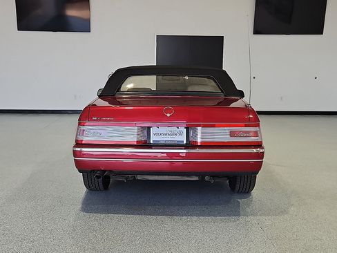Used 1993 Cadillac Allante FWD image 7
