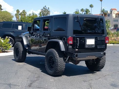 Used 2016 Jeep Wrangler Unlimited Sport w/ Connectivity Group AWD/4WD image 7