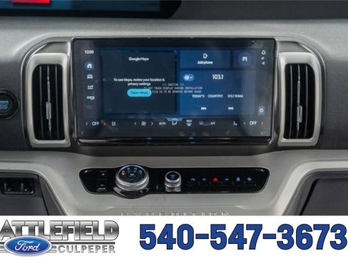 New 2025 Ford Expedition Active image 27