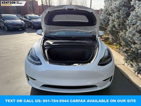 Used 2023 Tesla Model Y Long Range image 37