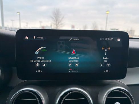 Used 2022 Mercedes-Benz GLC 300 4MATIC image 17