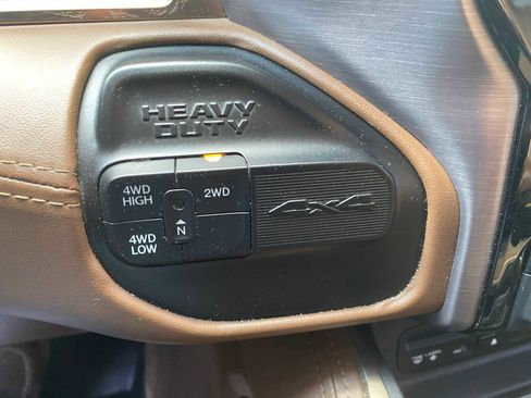 Used 2019 RAM 2500 Limited AWD/4WD image 16