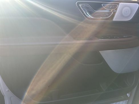 Used 2024 Lincoln Navigator Reserve image 8