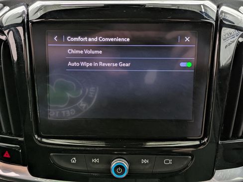 Used 2023 Chevrolet Traverse LT image 37