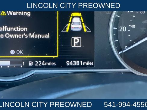 Used 2021 Nissan Versa SV image 26