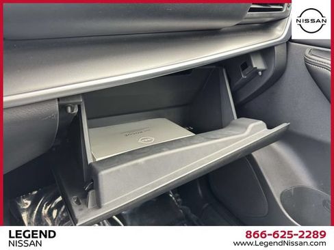 Certified 2023 Nissan Rogue SV w/ SV Premium B Package AWD/4WD image 37