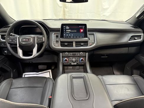 Used 2023 GMC Yukon SLT w/ SLT Premium Package AWD/4WD image 15