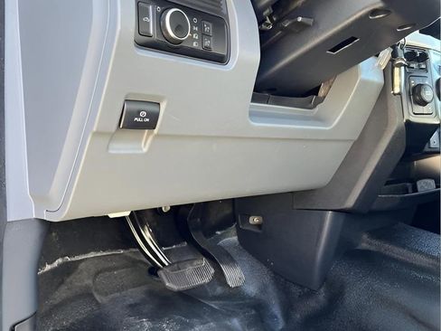 Used 2024 Ford F450 XL image 11