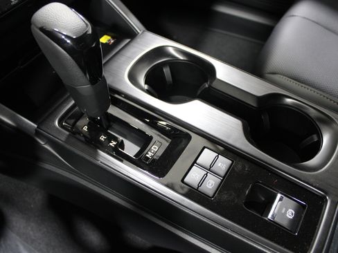 New 2026 Subaru Outback Limited image 17