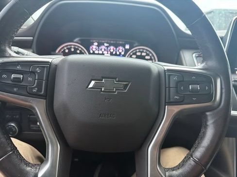 Used 2021 Chevrolet Tahoe Z71 w/ Z71 Off-Road Package AWD/4WD image 14