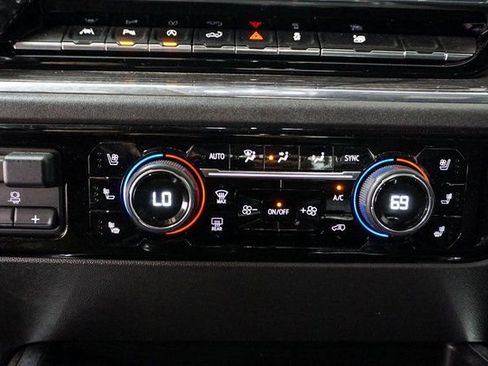 Used 2023 Chevrolet Silverado 1500 LTZ image 22