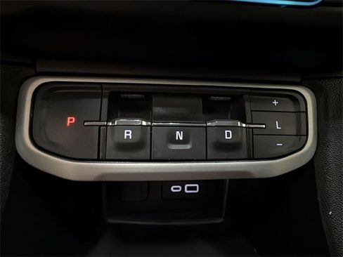 Certified 2023 GMC Acadia SLT w/ Elevation Edition image 20