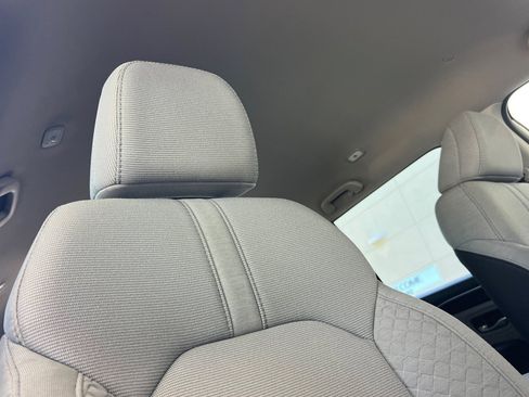 Certified 2024 Honda Pilot LX image 26