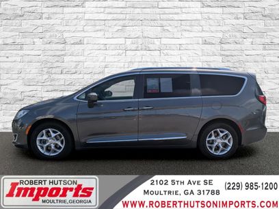 Used 2018 Chrysler Pacifica Touring-L Plus w/ Tire & Wheel Group