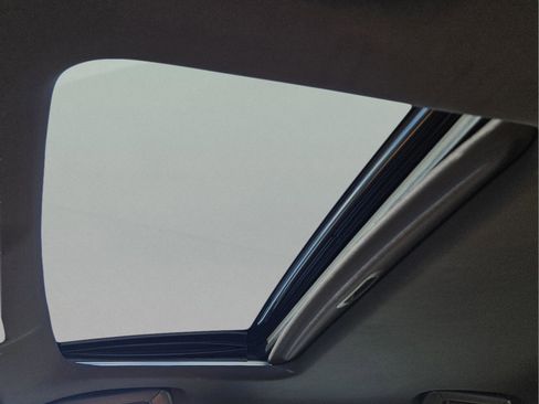 Certified 2025 Lexus IS 350 F Sport image 27