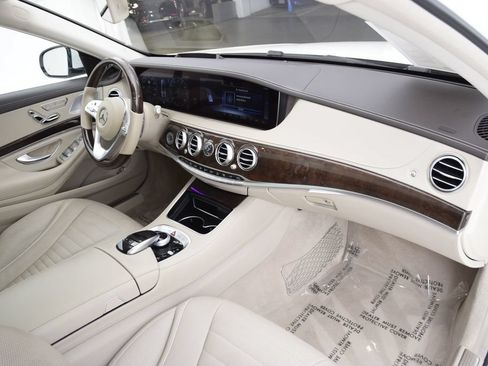 Used 2019 Mercedes-Benz S 560 Sedan image 15