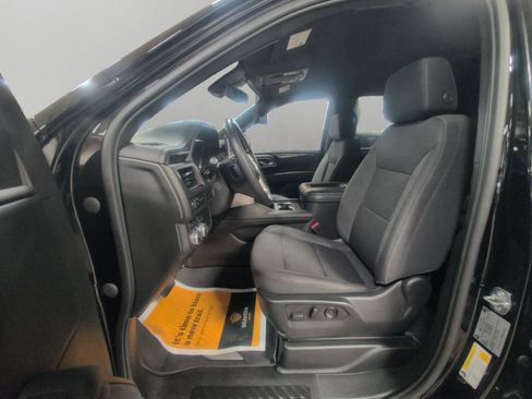 Used 2023 GMC Yukon SLE image 9