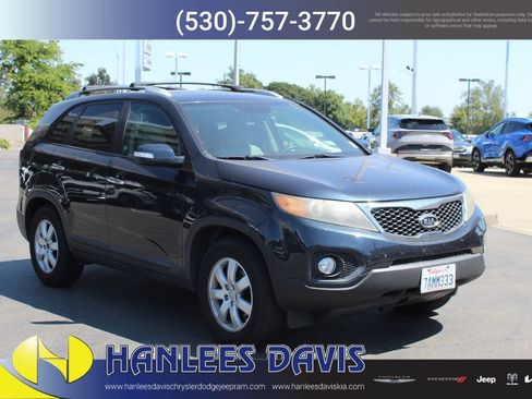 Used 2012 Kia Sorento LX w/ Convenience Pkg FWD image 5