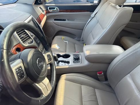 Used 2011 Jeep Grand Cherokee Limited AWD/4WD image 20