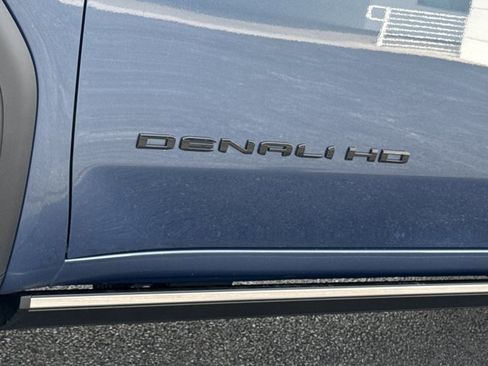 New 2026 GMC Sierra 2500 Denali w/ Denali Reserve Package image 15