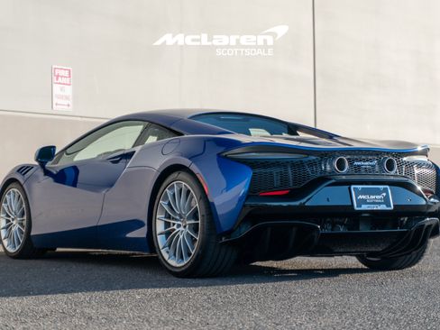 New 2026 McLaren Artura image 5