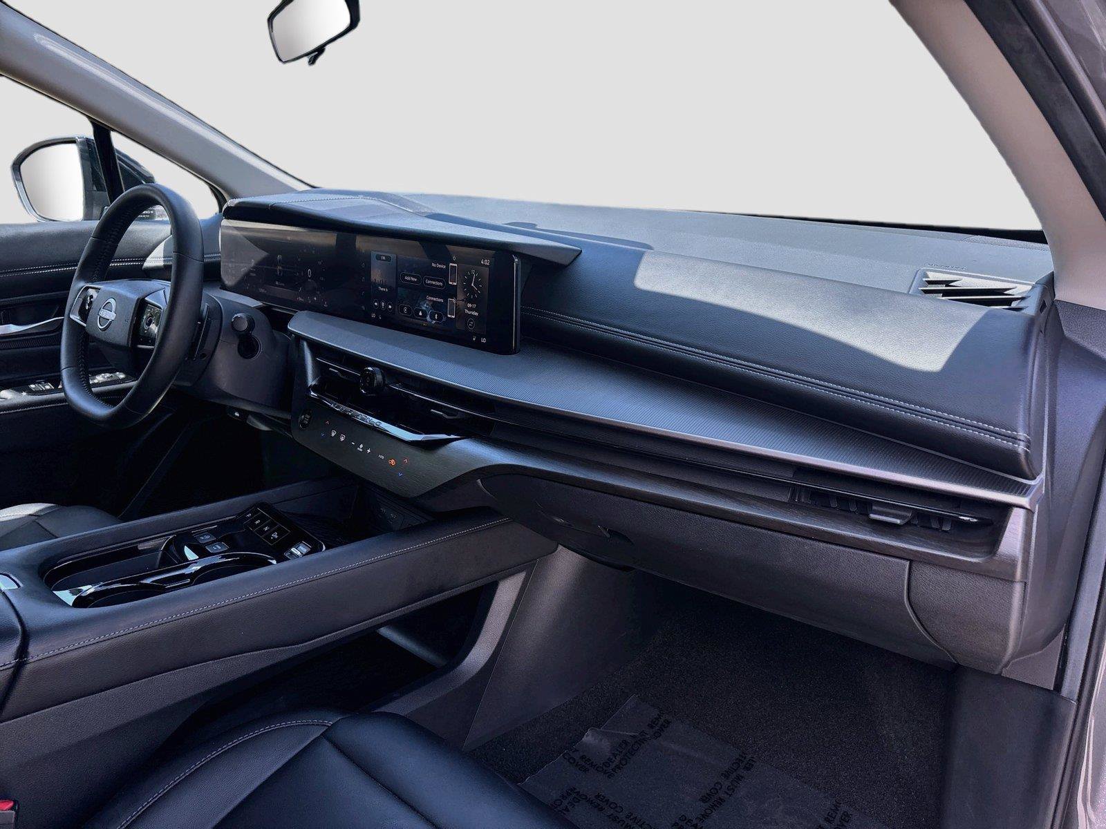 Used 2025 Nissan Murano SV FWD image 24