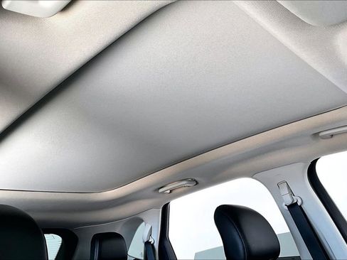 Used 2019 Ford Edge SEL w/ Equipment Group 201A image 21