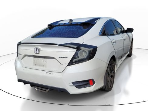 Used 2024 Honda Civic Sport image 6