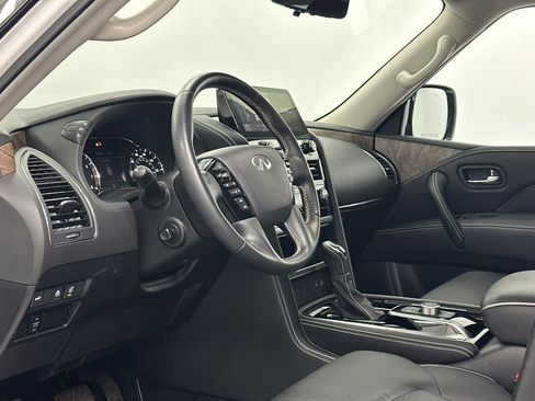 Used 2024 INFINITI QX80 Premium Select w/ Cargo Package image 16