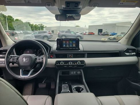 Used 2023 Honda Pilot Touring image 20