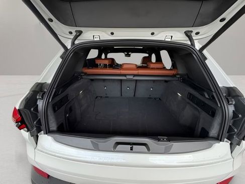 Used 2025 BMW X5 xDrive40i w/ Executive Package image 33