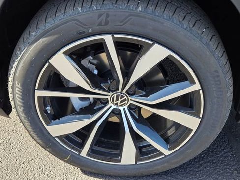 New 2026 Volkswagen Atlas SEL Premium R-Line AWD/4WD image 5