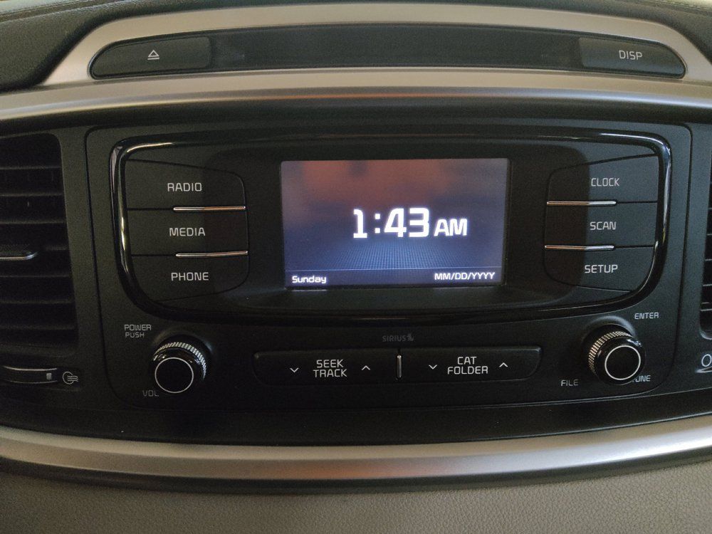 Used 2017 Kia Sorento FWD image 25