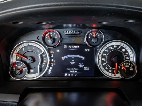 Used 2018 RAM 2500 Laramie w/ Sport Appearance Group AWD/4WD image 21
