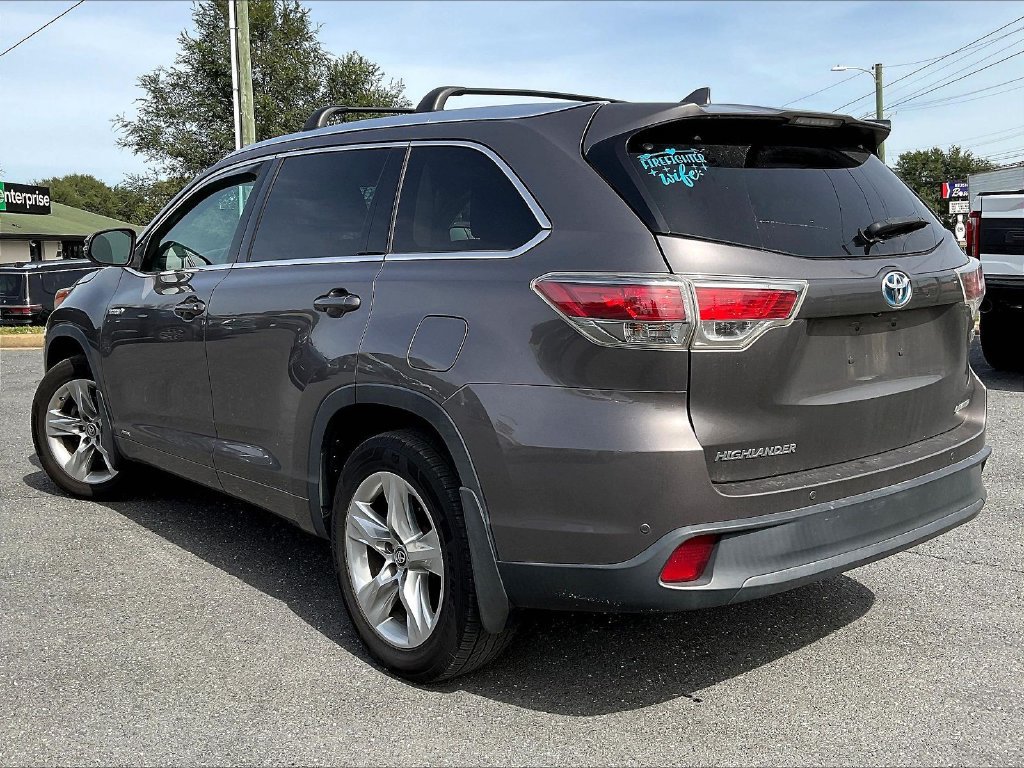 Used 2016 Toyota Highlander Limited Platinum AWD/4WD image 3