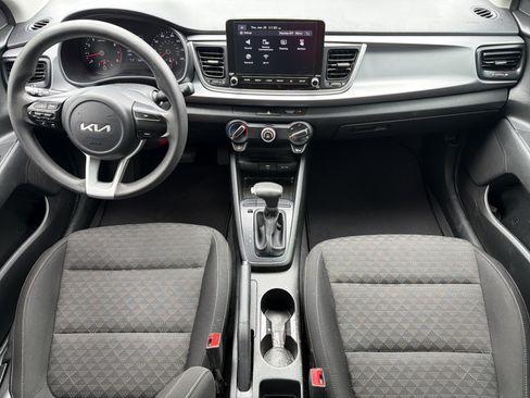 Used 2023 Kia Rio LX FWD image 3
