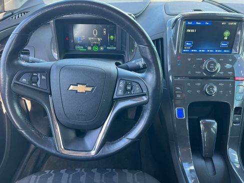 Used 2014 Chevrolet Volt Base image 11