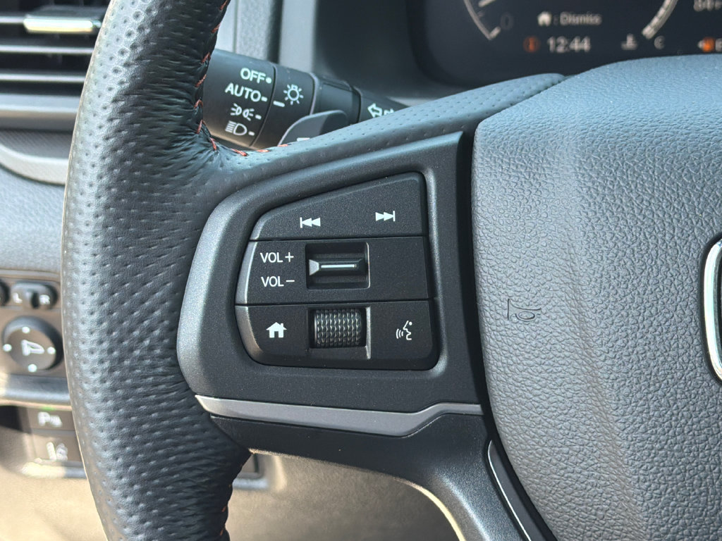 Used 2025 Honda Ridgeline TrailSport image 26