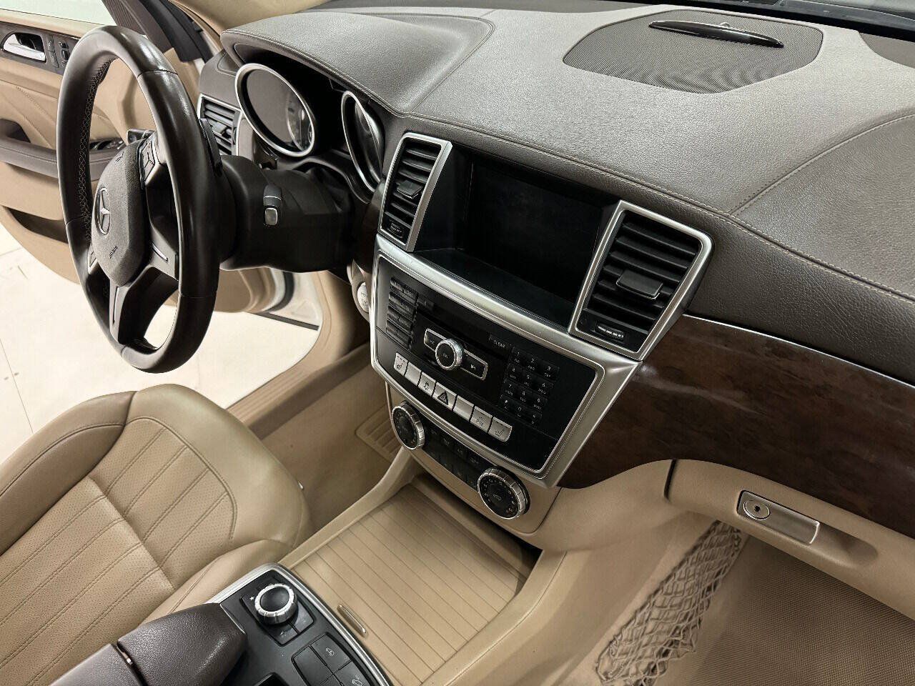 Used 2015 Mercedes-Benz GL 320 BlueTEC 4MATIC image 69