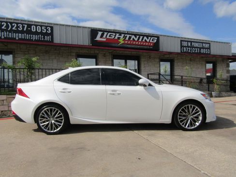 Used 2014 Lexus IS 250 AWD w/ Navigation Package image 5