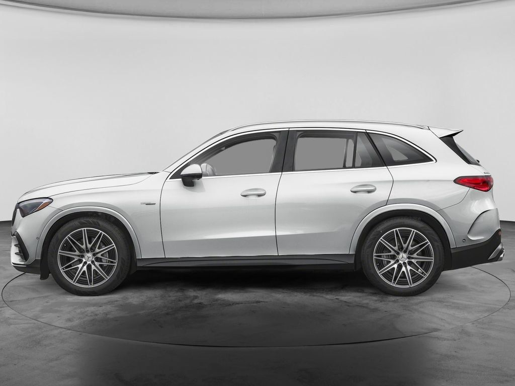 Used 2025 Mercedes-Benz GLC 43 AMG 4MATIC image 3